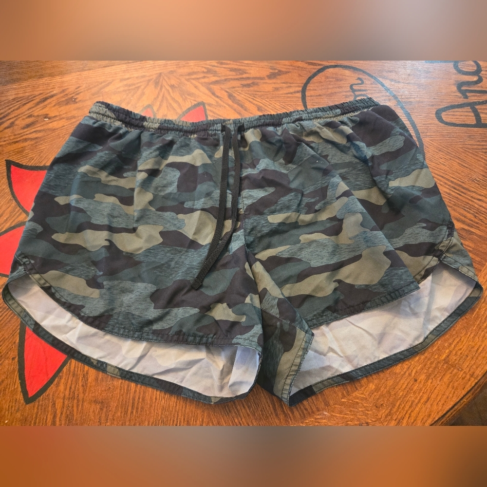 Camo Women's Old Navy Athltic Shorts Size L